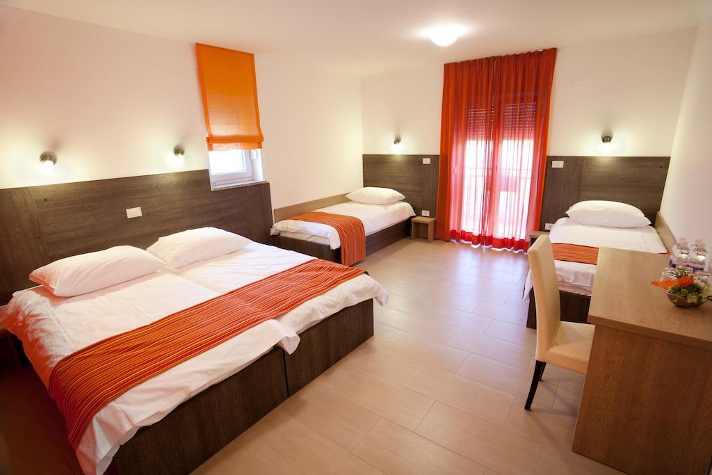 Guesthouse Ošterija Branik Kamer foto